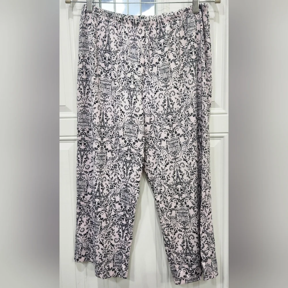 Laura Ashley pink black Paris theme 2pc. Pajamas set women's size Medium